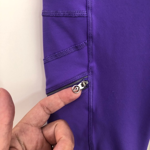 Unique Ivivva by Lululemon crop leggings - Picture 3 of 12